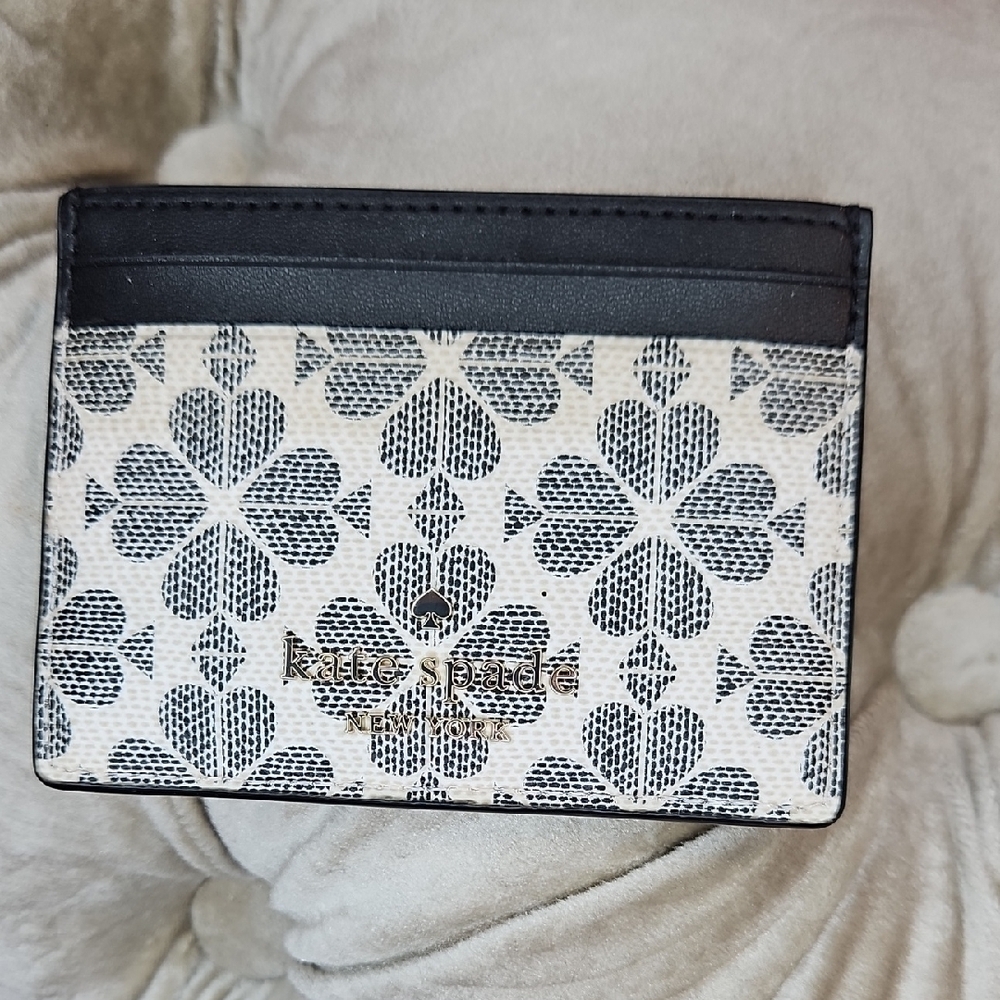 Kate Spade Flower Black and White Card Holder - Picture 2 of 7